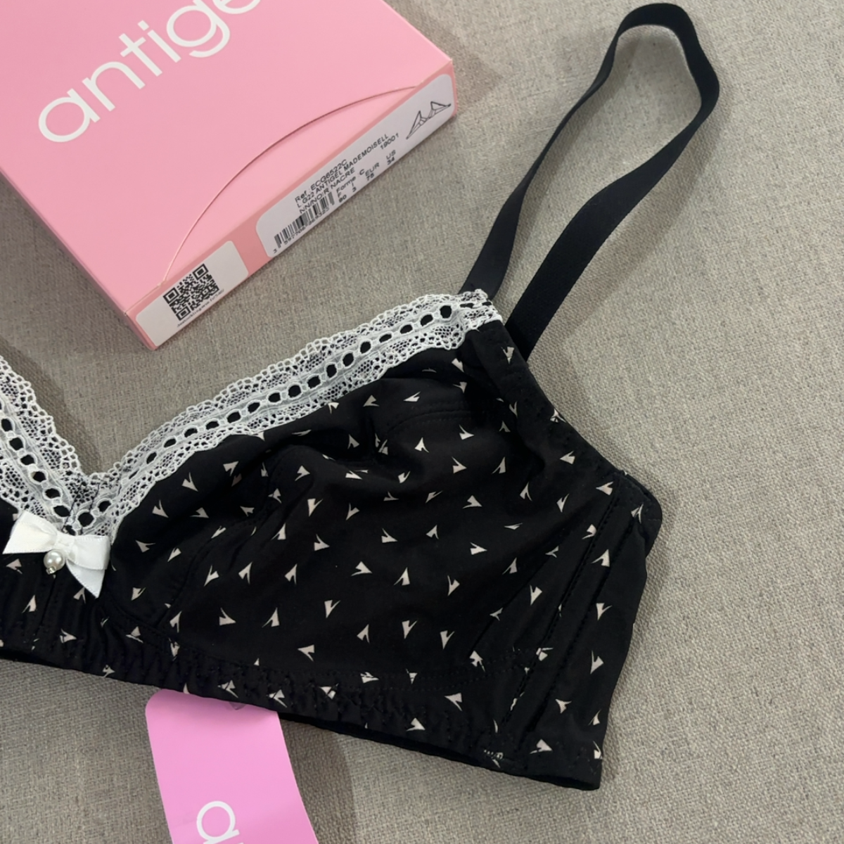 Mademoiselle Noir Nacre