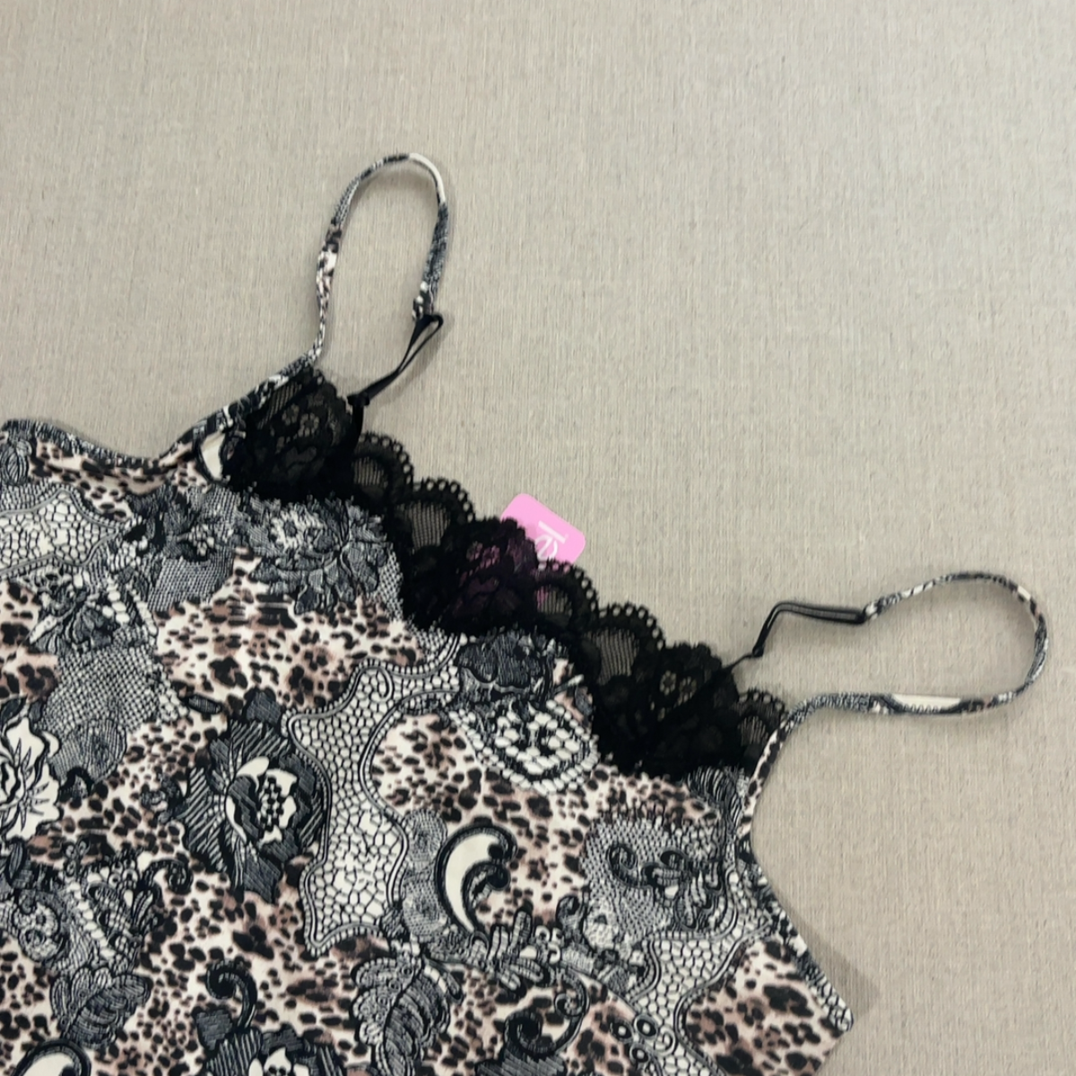 Débardeur Feline en dentelle