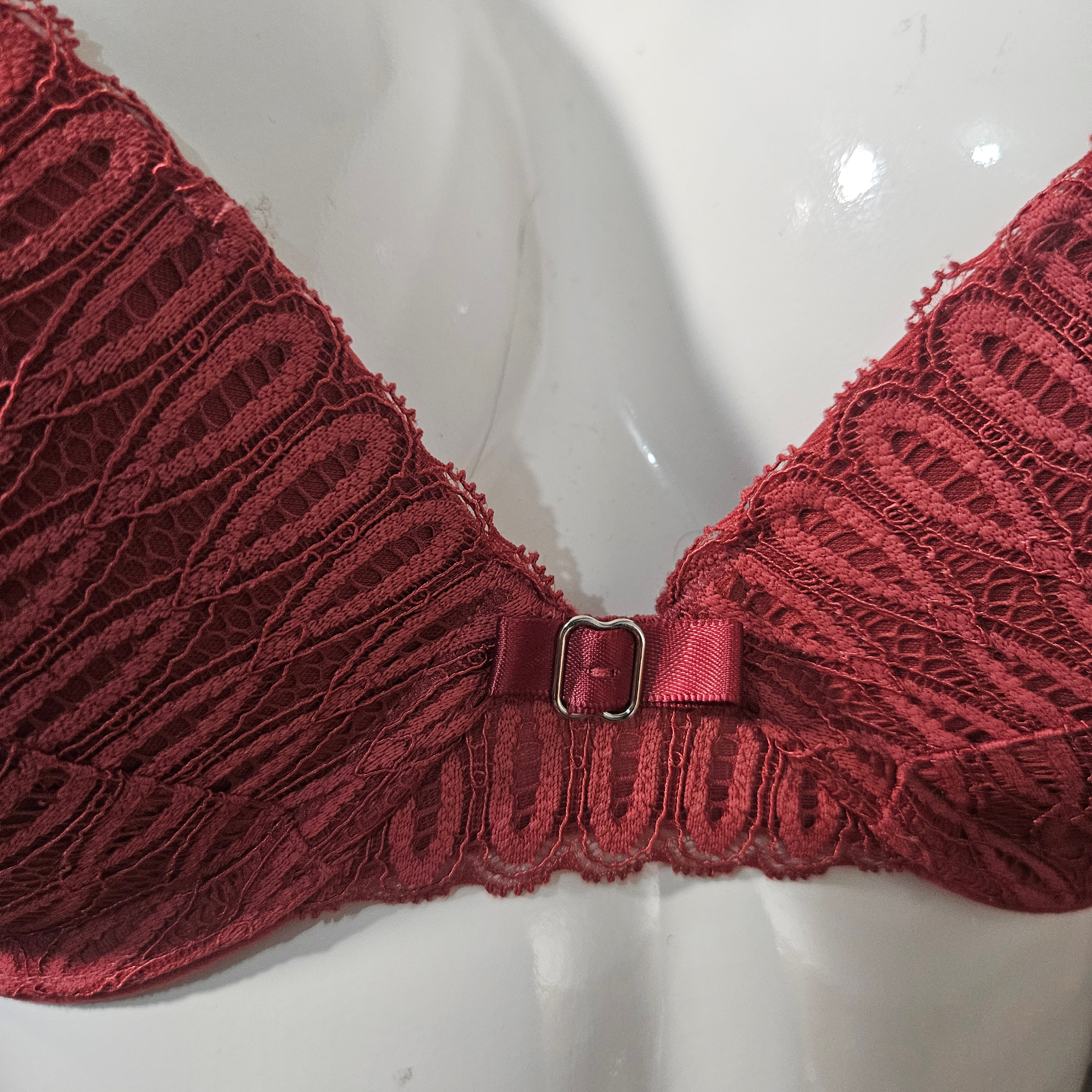 Aura Spotlight Strawberry Allure - Push-up