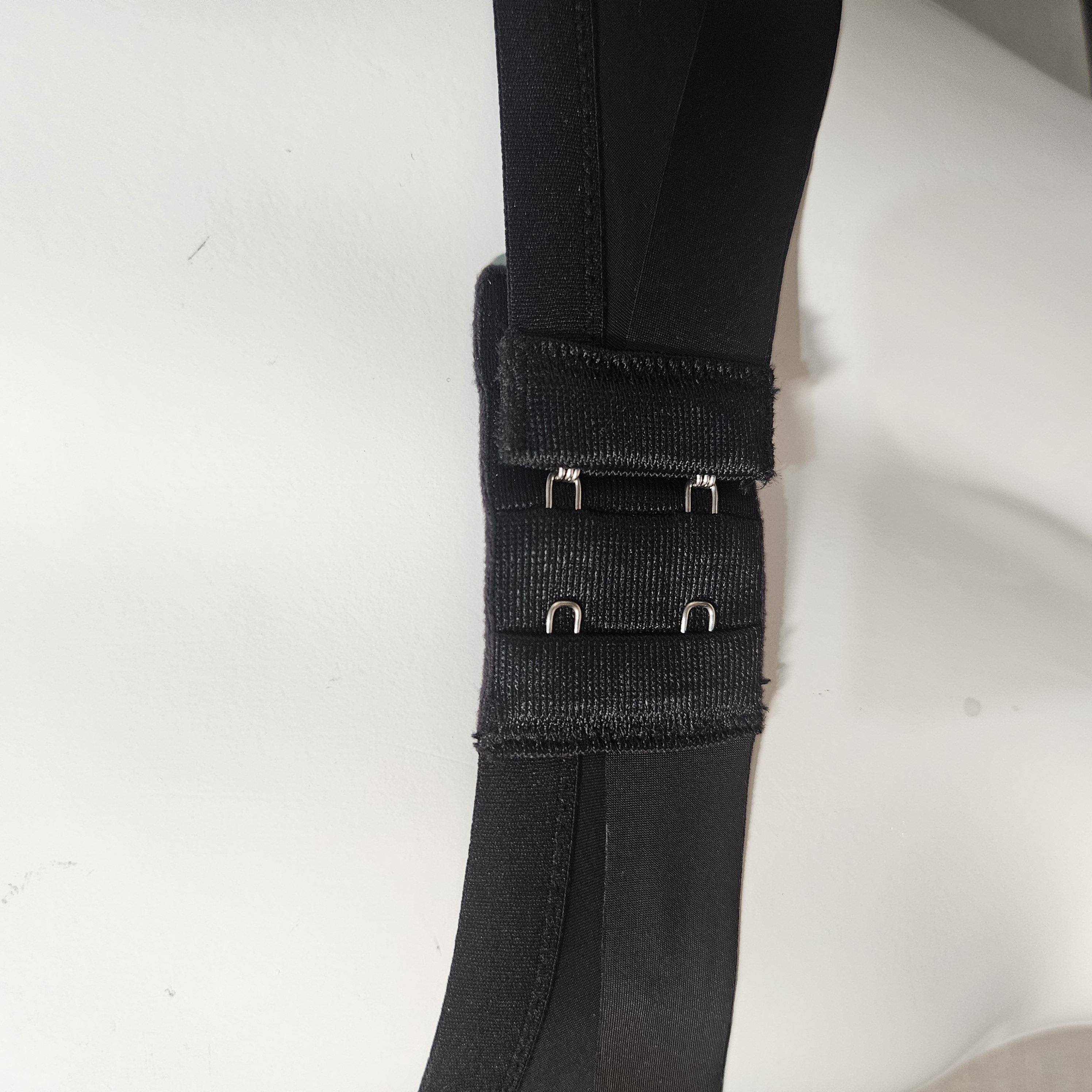 Aura Spotlight noir - Triangle