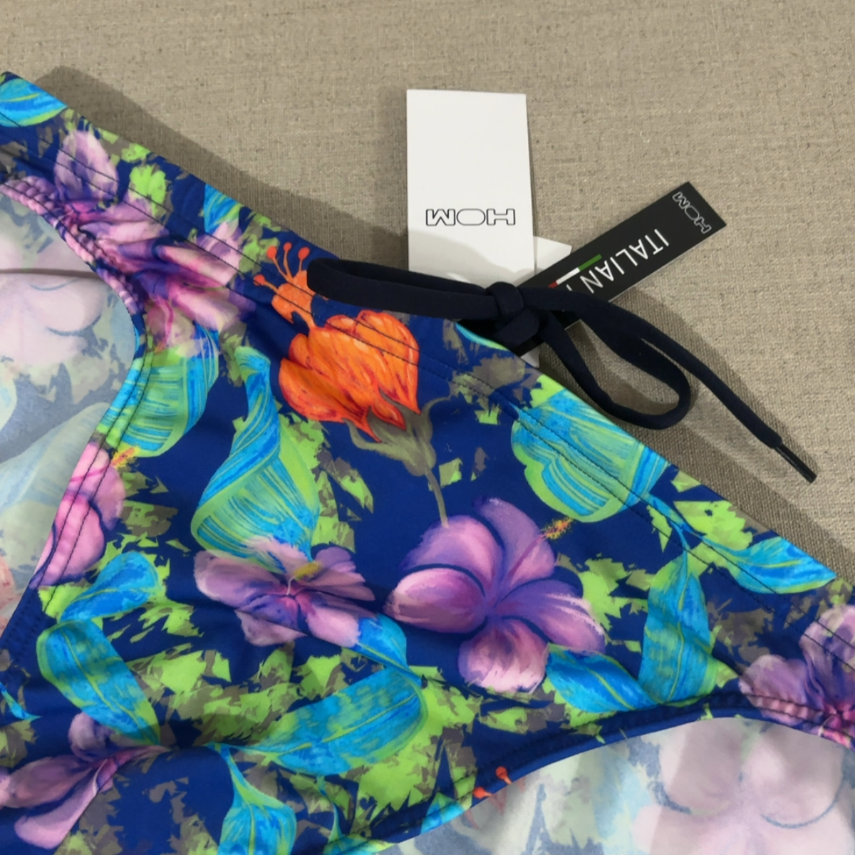 Balata navy print
