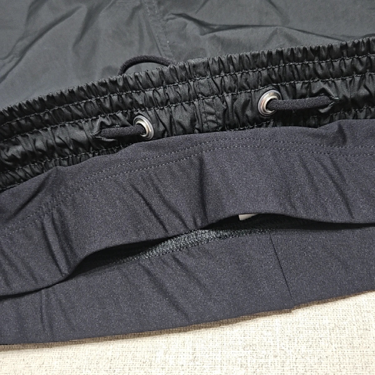 Ocean black