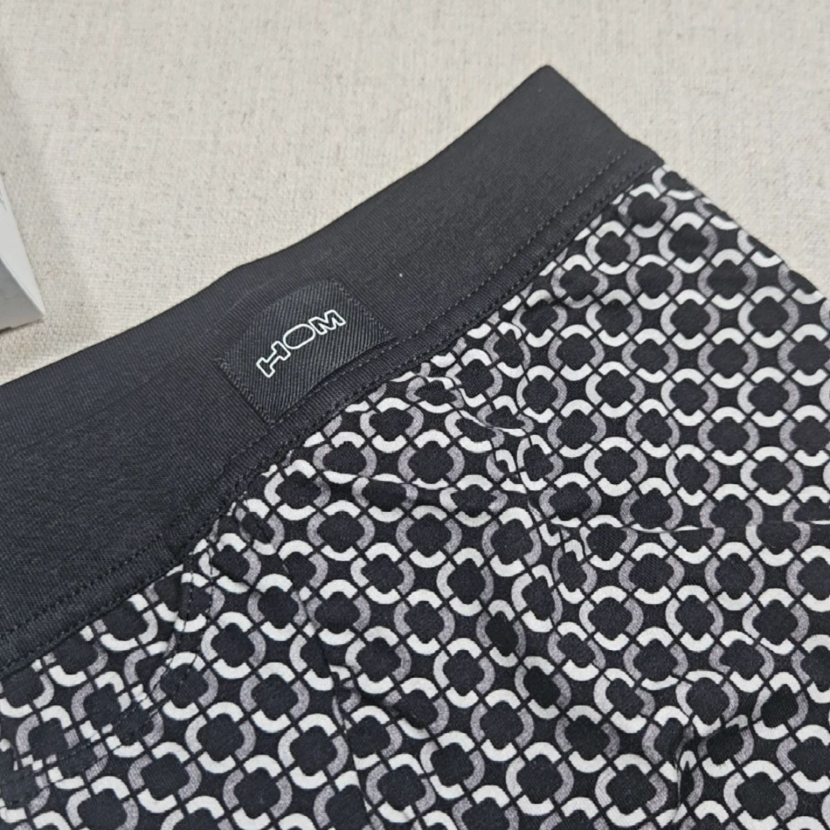 Waldorf grey print