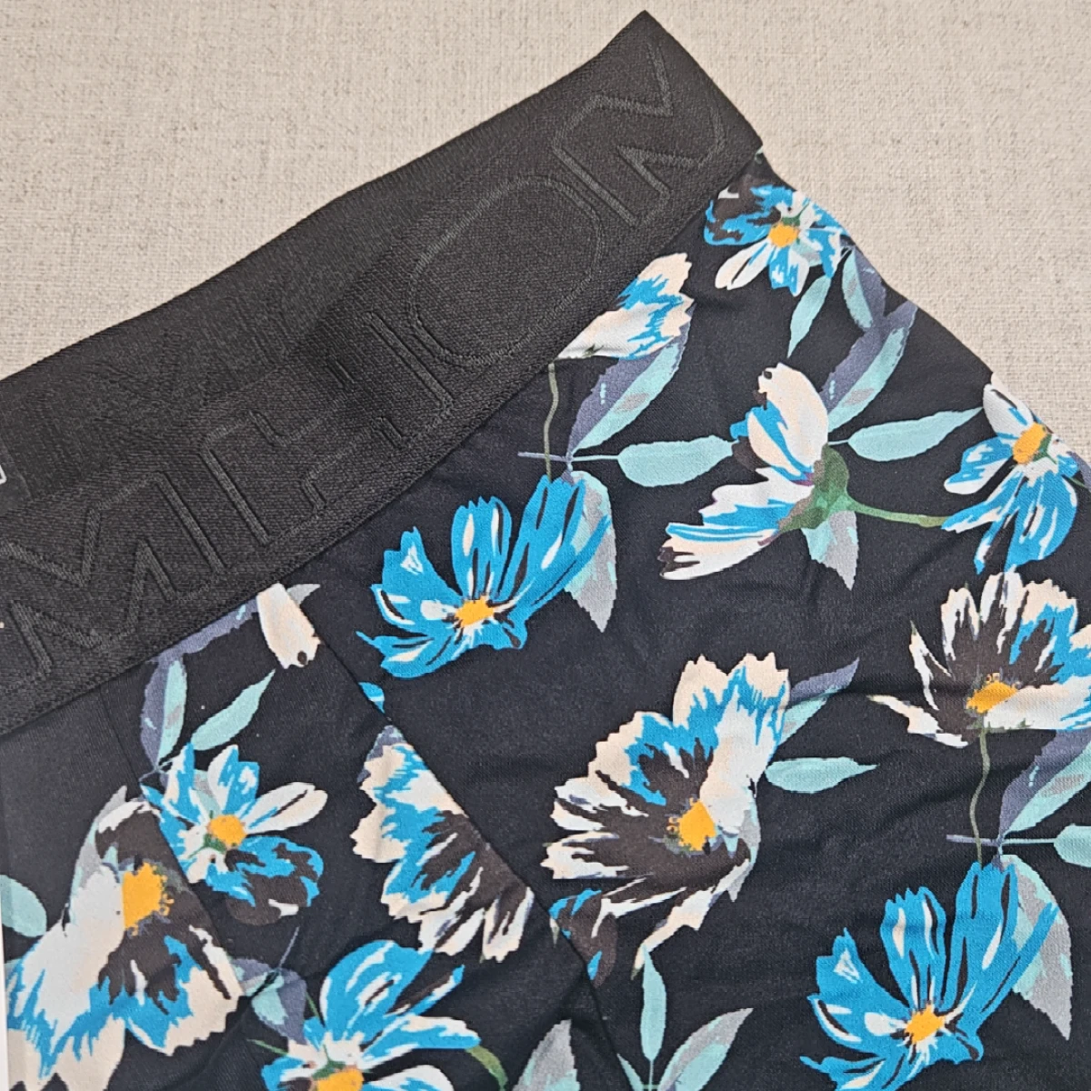 Eden roc black print