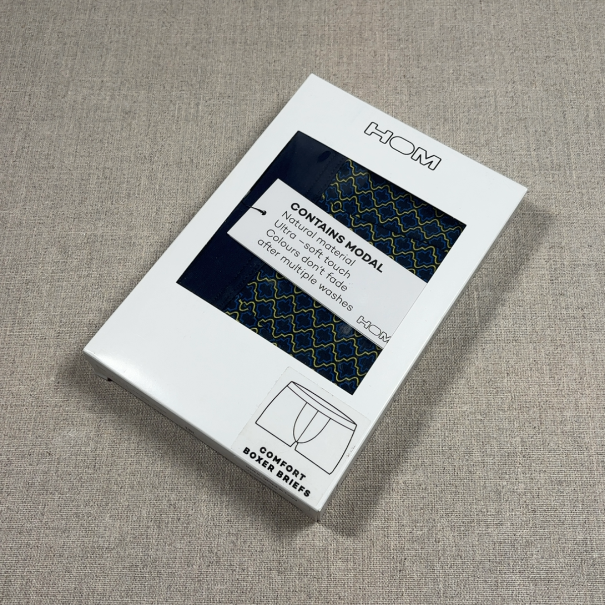 Eze navy print